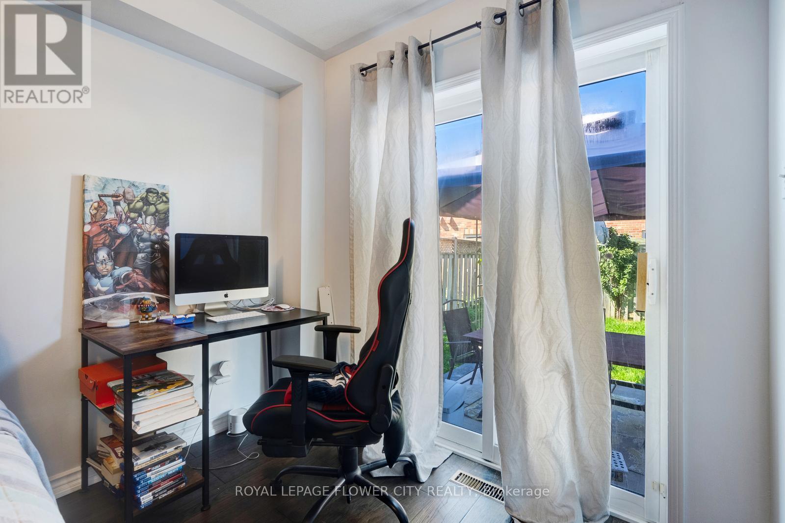 607 Rossellini Drive, Mississauga, Ontario  L5W 1M5 - Photo 32 - W12455521