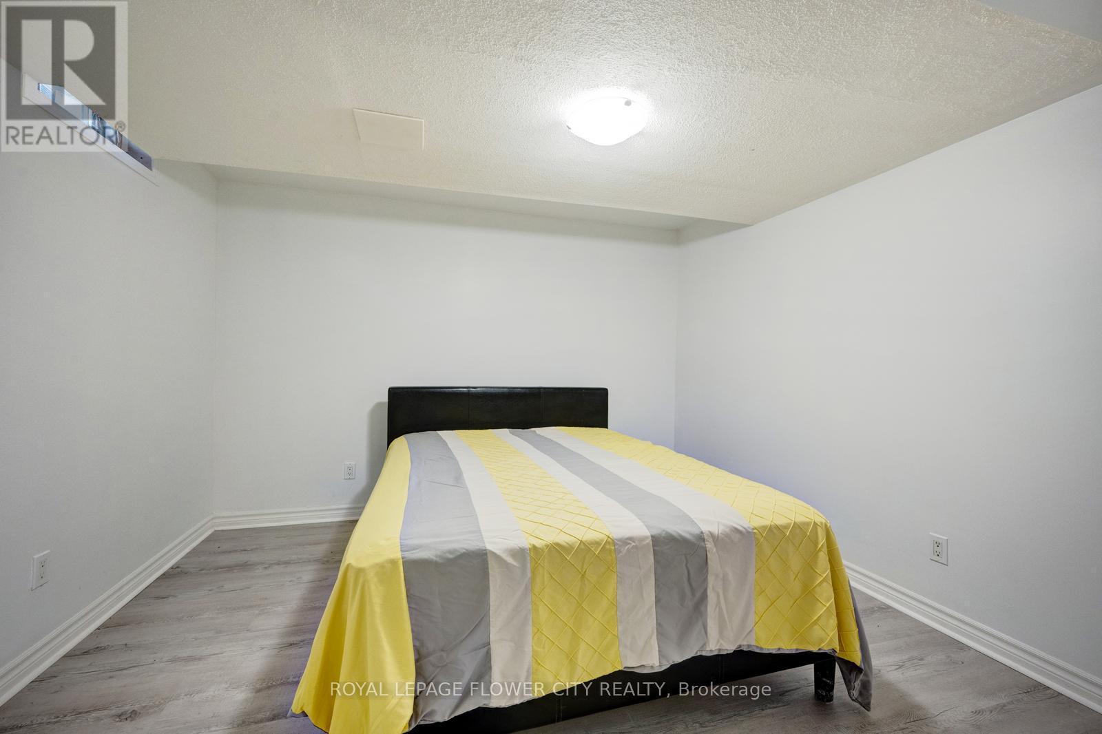 607 Rossellini Drive, Mississauga, Ontario  L5W 1M5 - Photo 42 - W12455521