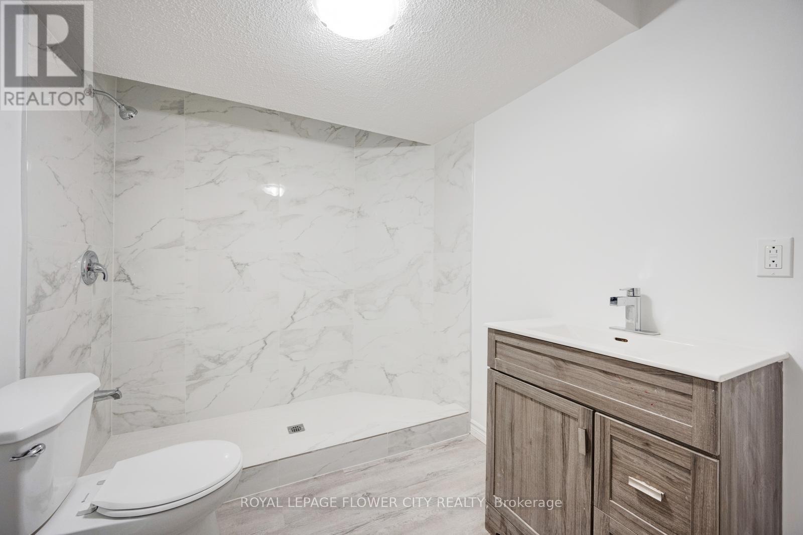 607 Rossellini Drive, Mississauga, Ontario  L5W 1M5 - Photo 43 - W12455521
