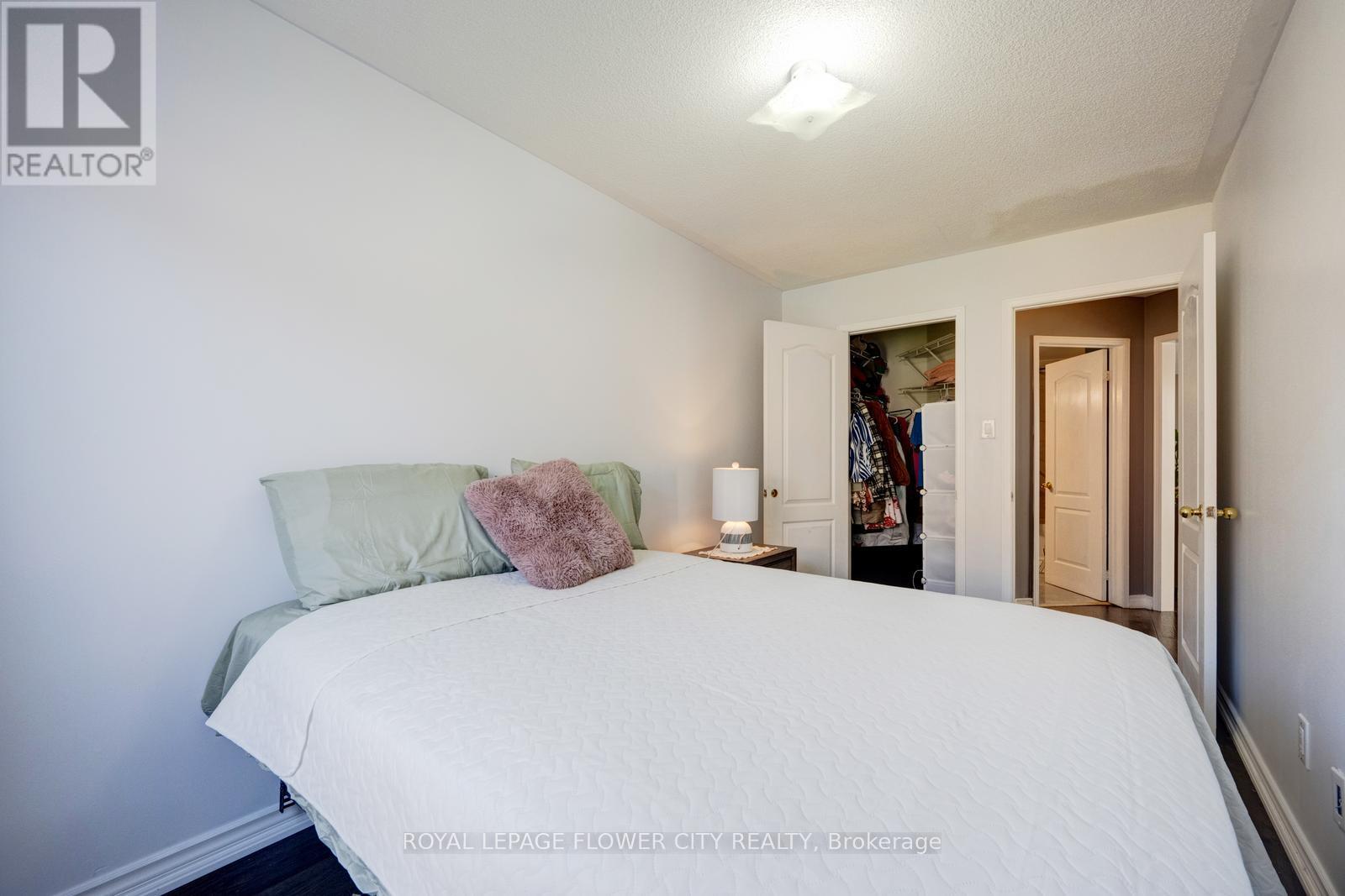 607 Rossellini Drive, Mississauga, Ontario  L5W 1M5 - Photo 35 - W12455521