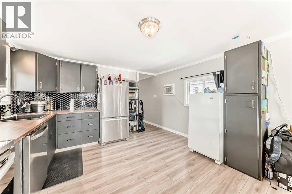 724, 1101 84 Street Ne, Calgary, Alberta  T2A 7X2 - Photo 9 - A2263334