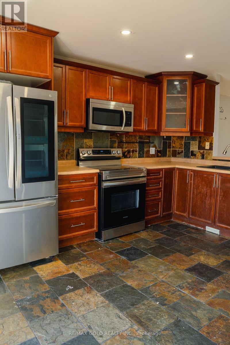 4640 Helsinki Crescent, Windsor, Ontario  N9G 3G2 - Photo 19 - X12452733