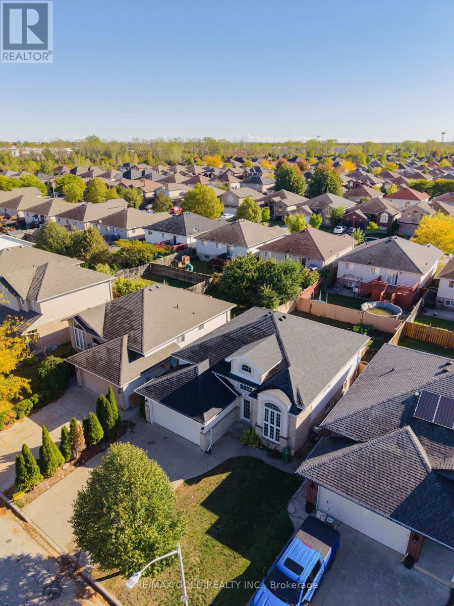 4640 Helsinki Crescent, Windsor, Ontario  N9G 3G2 - Photo 43 - X12452733