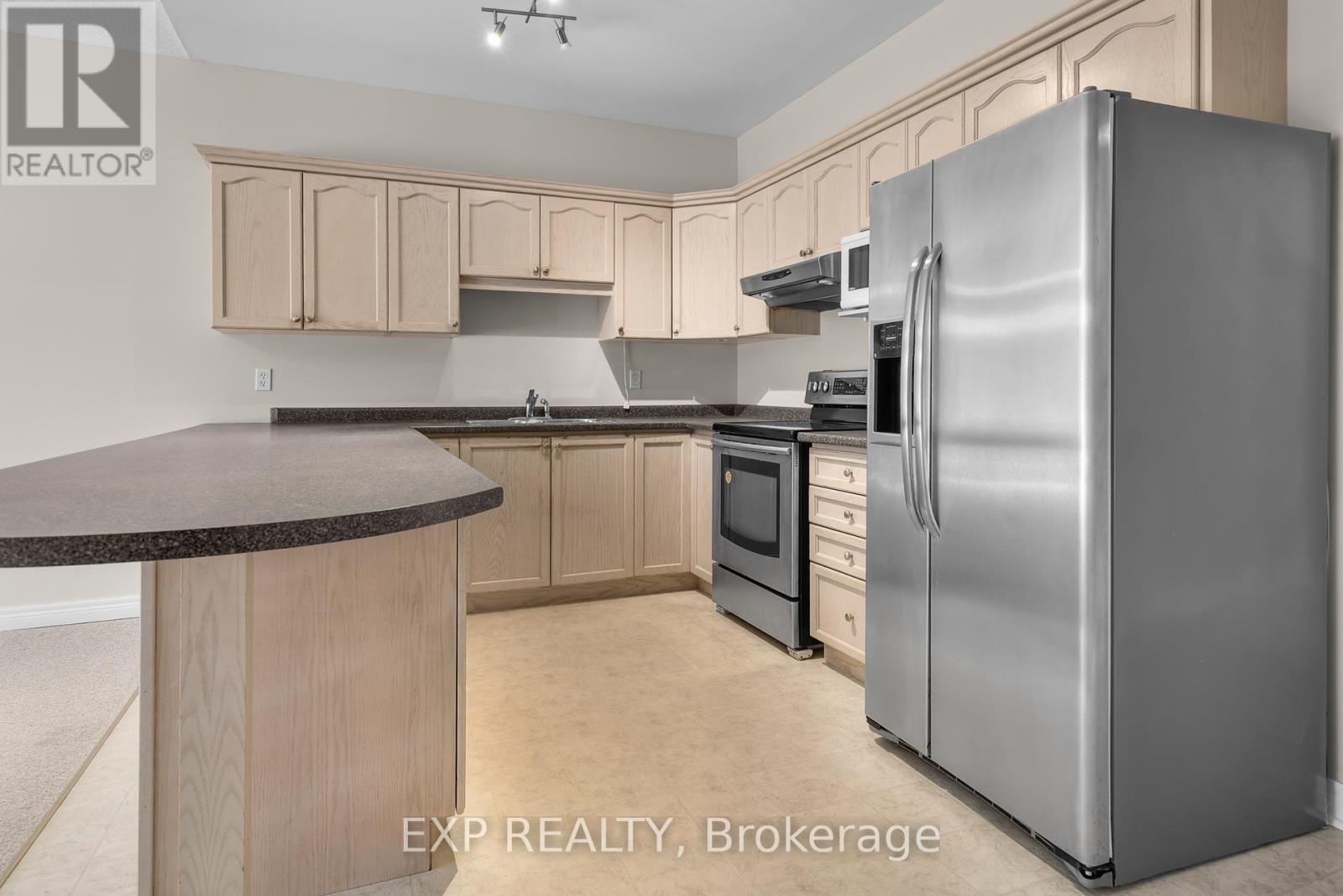 23 - 5595 Drummond Road, Niagara Falls, Ontario  L2G 4L2 - Photo 14 - X12393586