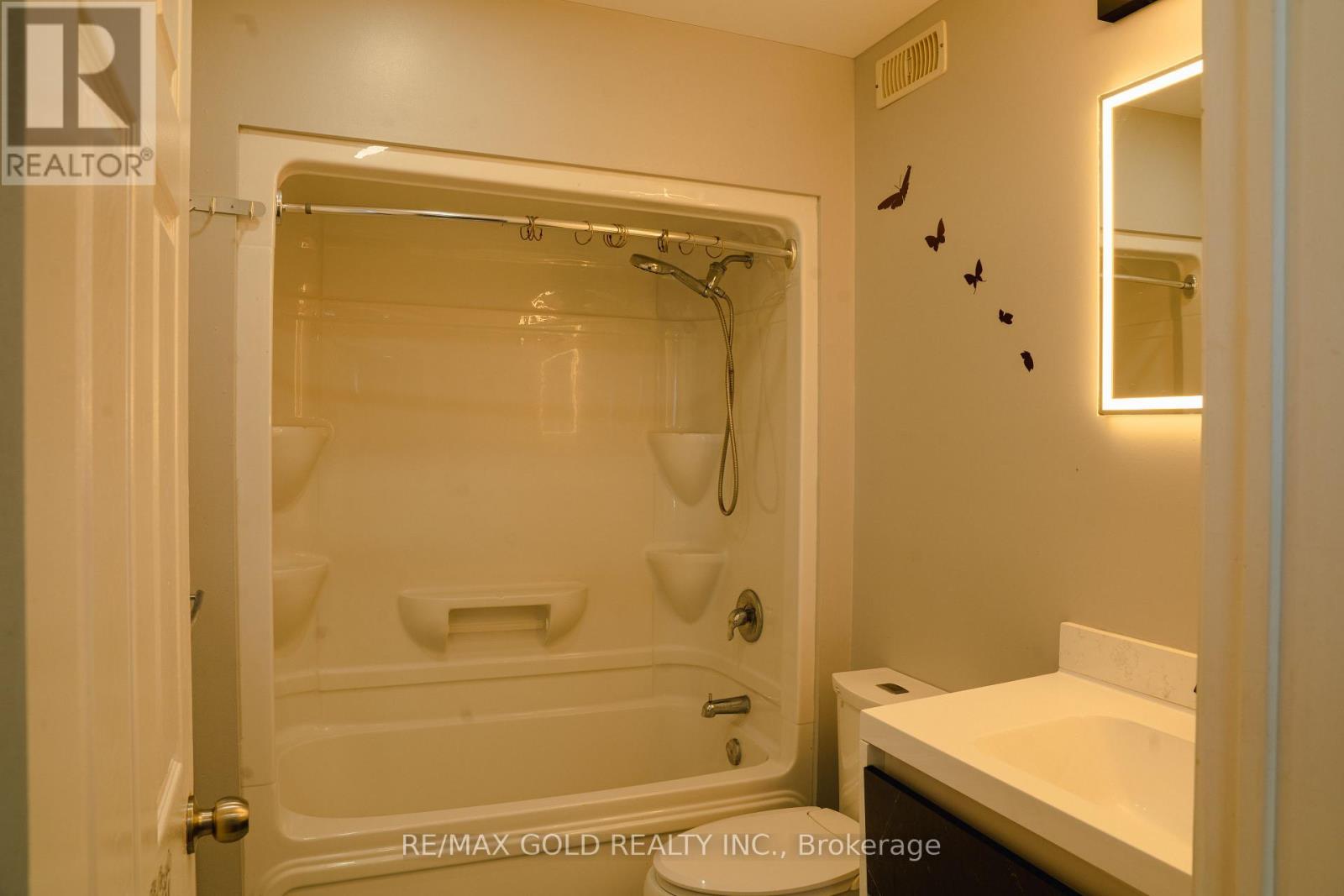 4640 Helsinki Crescent, Windsor, Ontario  N9G 3G2 - Photo 17 - X12452733