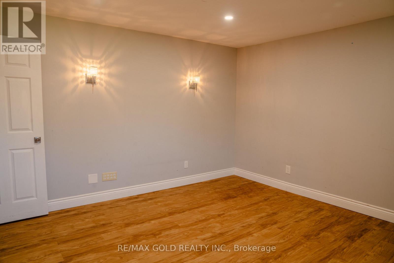 4640 Helsinki Crescent, Windsor, Ontario  N9G 3G2 - Photo 34 - X12452733