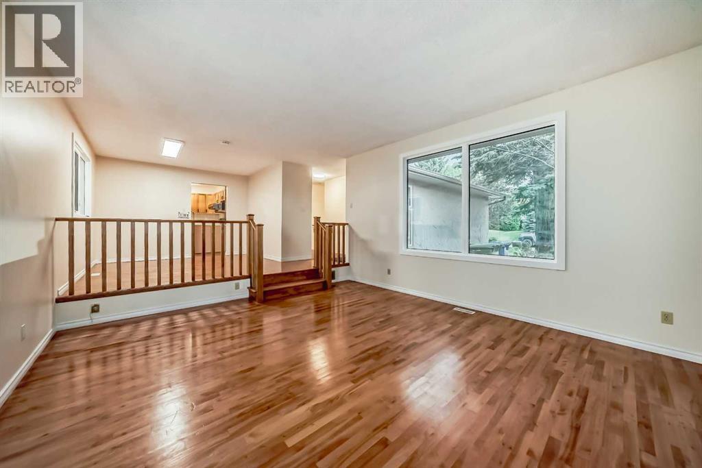 5531 Dalhart Hill Nw, Calgary, Alberta  T3A 1S8 - Photo 13 - A2258161