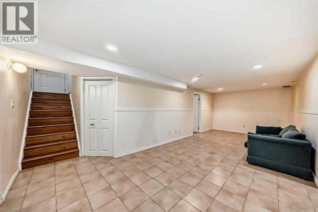 5531 Dalhart Hill Nw, Calgary, Alberta  T3A 1S8 - Photo 26 - A2258161