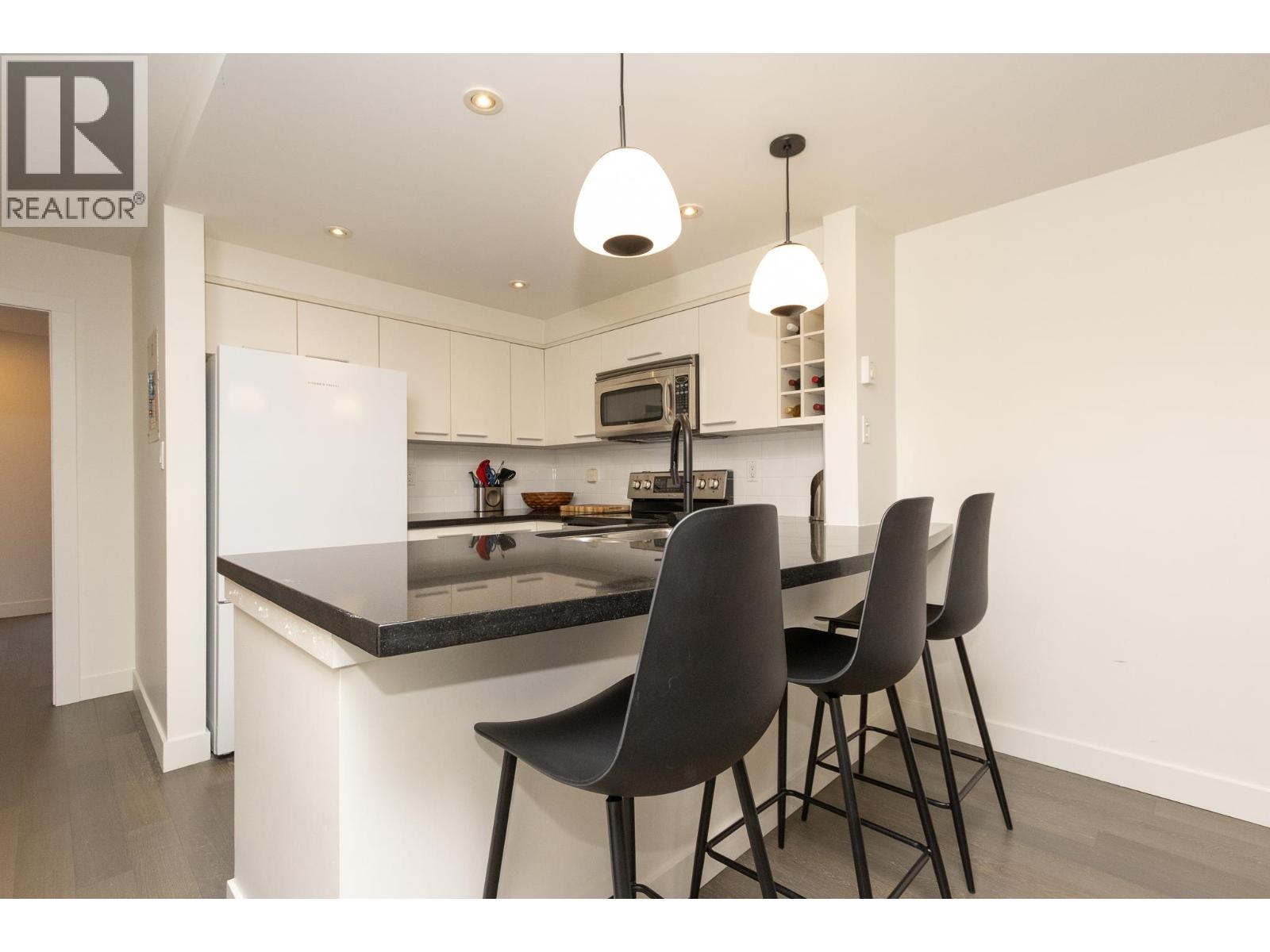 3062 Willow Street, Vancouver, British Columbia  V5Z 3P3 - Photo 7 - R3057316