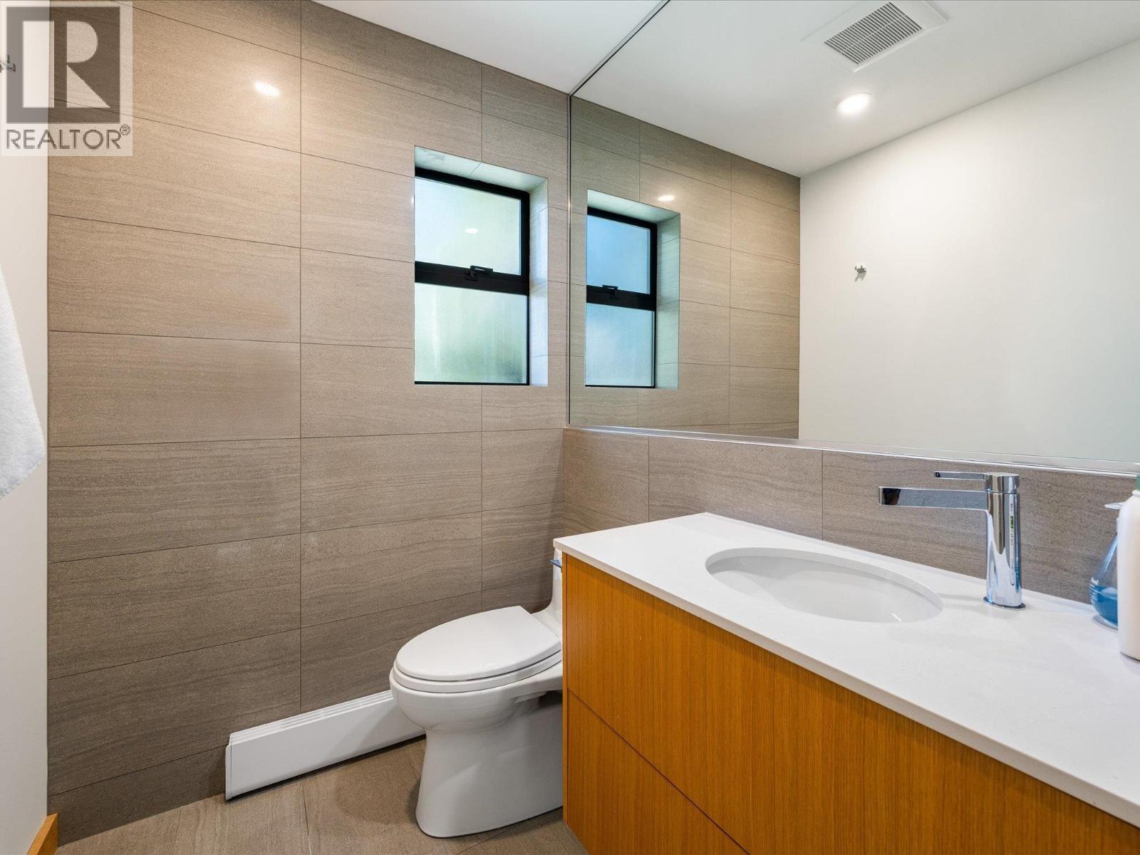 7206 N Fitzsimmons Road, Whistler, British Columbia  V8E 0E3 - Photo 17 - R3057320