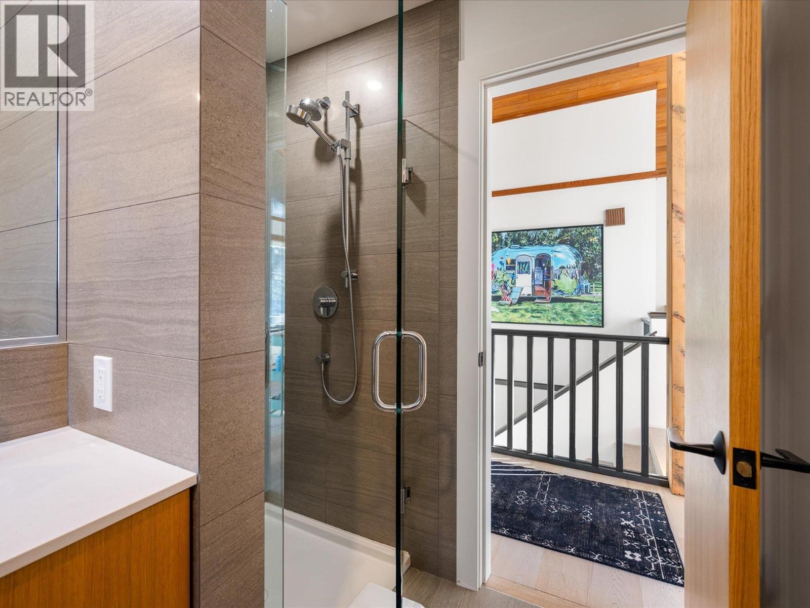 7206 N Fitzsimmons Road, Whistler, British Columbia  V8E 0E3 - Photo 18 - R3057320