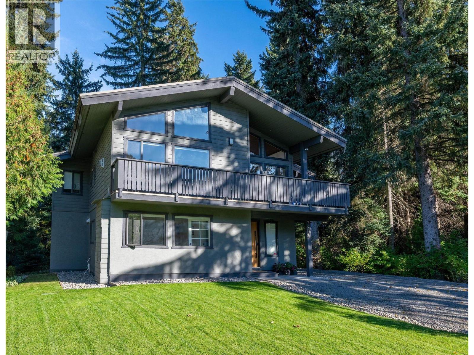 7206 N Fitzsimmons Road, Whistler, British Columbia  V8E 0E3 - Photo 29 - R3057320