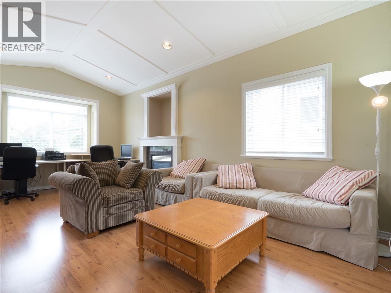 2052 Westview Drive, North Vancouver, British Columbia  V7M 3B2 - Photo 8 - R3057335