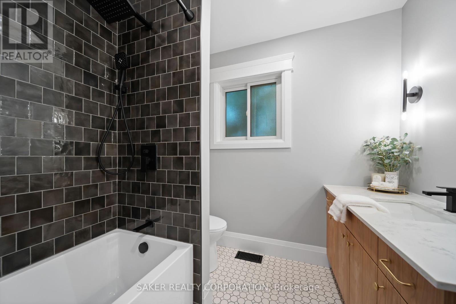 78 Cathcart Street, London South, Ontario  N6C 3M1 - Photo 14 - X12452296