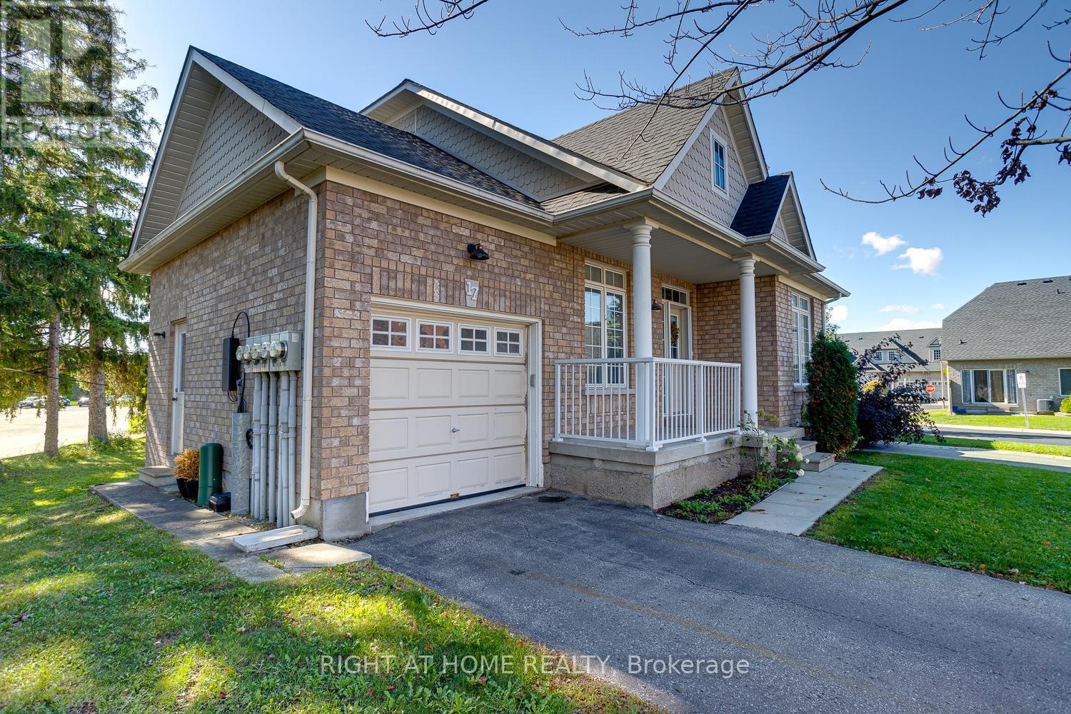 17 - 19 Niagara Drive, Oshawa, Ontario  L1G 8G2 - Photo 4 - E12454756