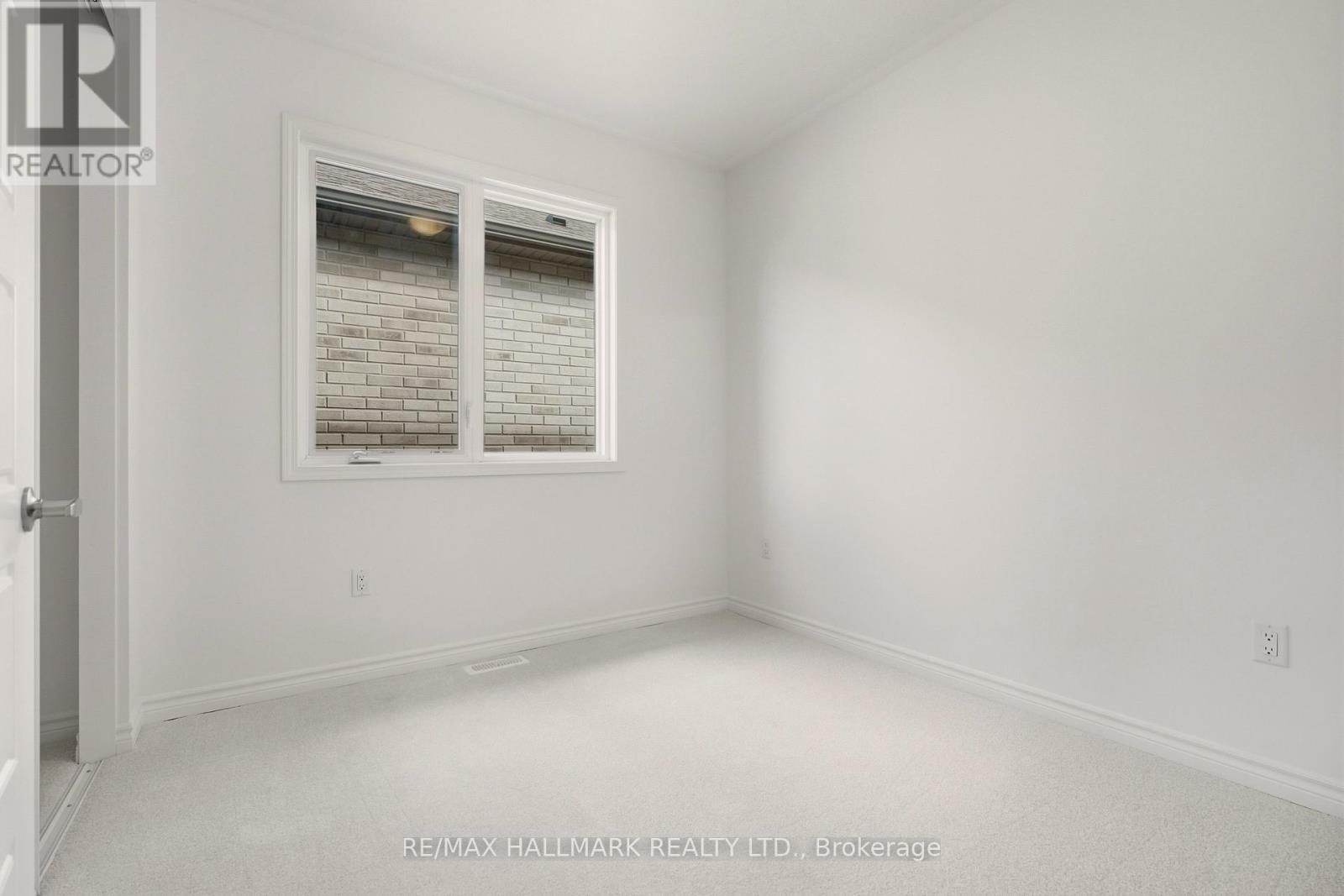 363 Reid Drive W, Barrie, Ontario  L9J 1A2 - Photo 29 - S12455565