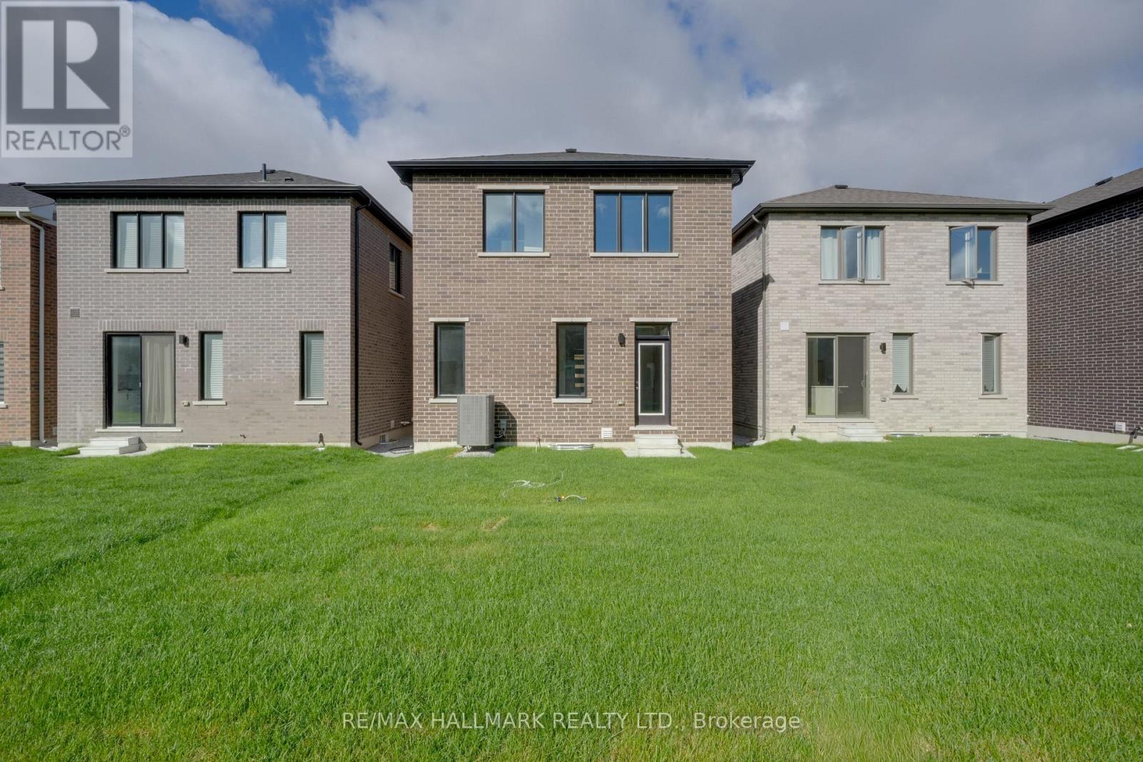 363 Reid Drive W, Barrie, Ontario  L9J 1A2 - Photo 31 - S12455565