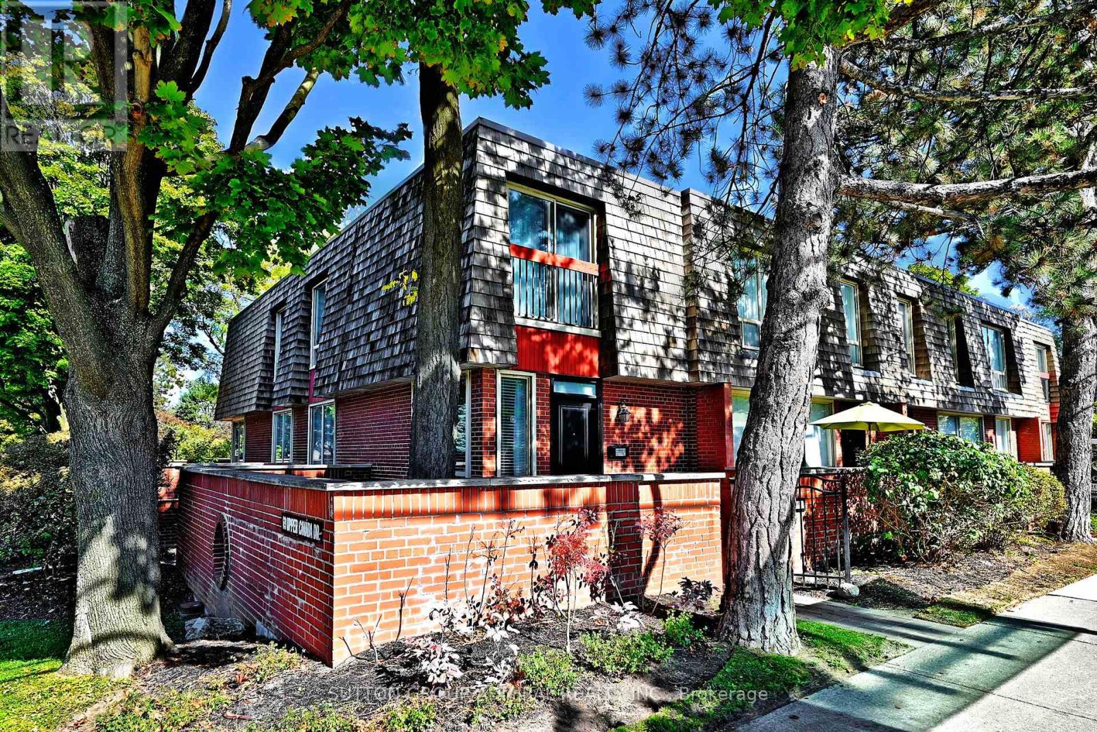 1 - 69 UPPER CANADA DRIVE, Toronto, Ontario