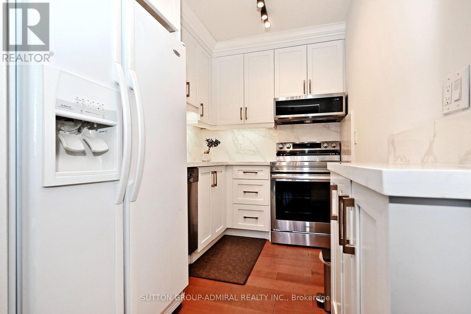 1 - 69 Upper Canada Drive, Toronto, Ontario  M2P 2A3 - Photo 36 - C12455622