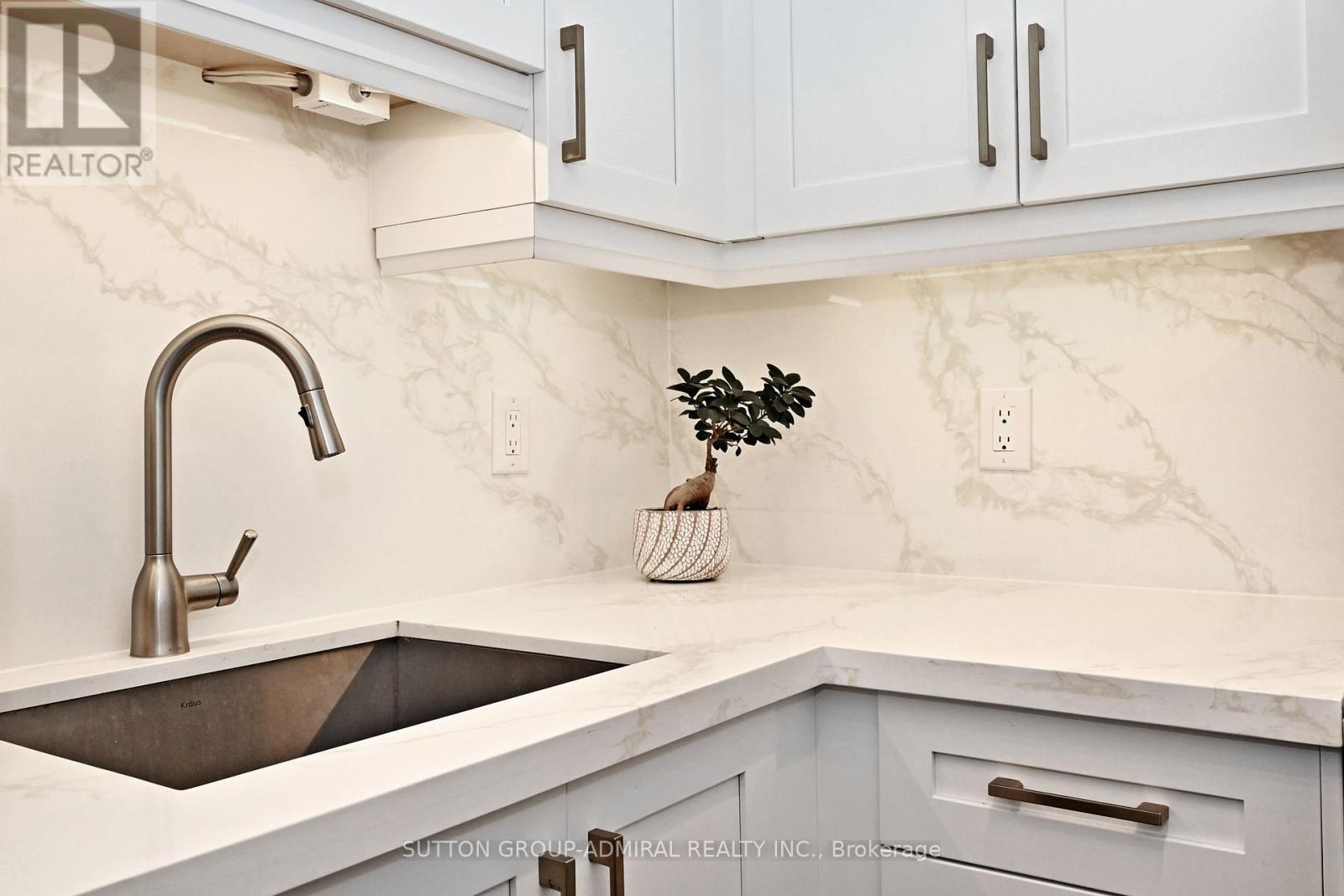1 - 69 Upper Canada Drive, Toronto, Ontario  M2P 2A3 - Photo 39 - C12455622