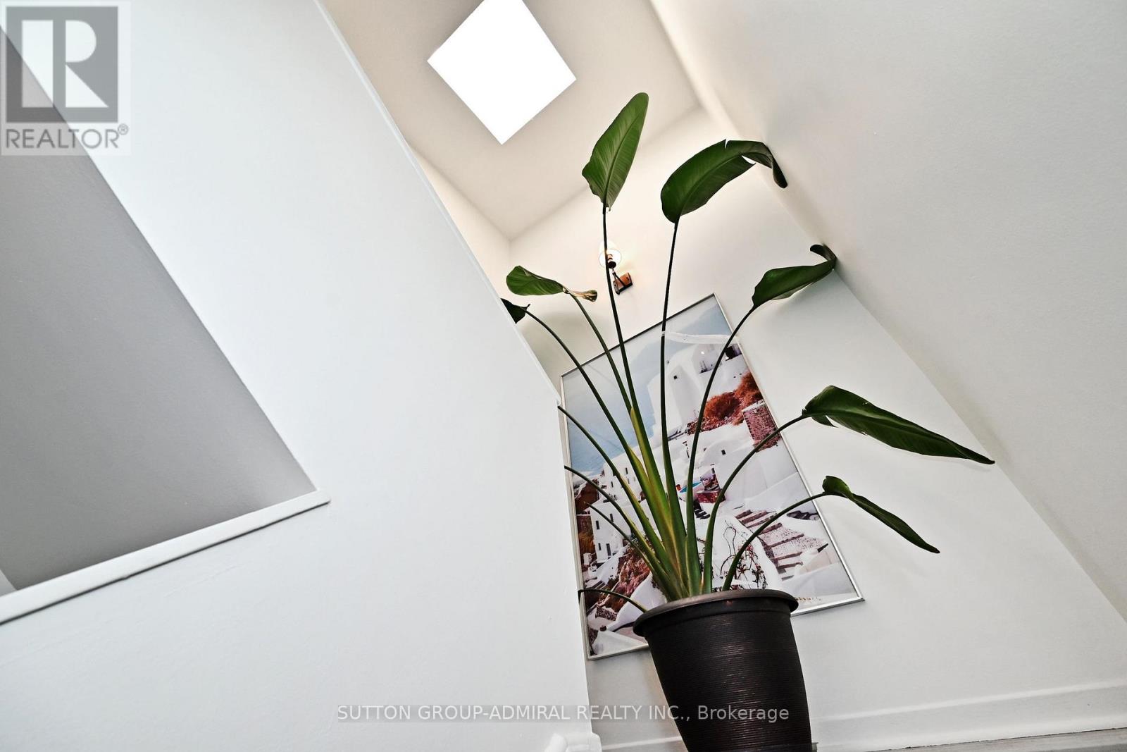 1 - 69 Upper Canada Drive, Toronto, Ontario  M2P 2A3 - Photo 43 - C12455622