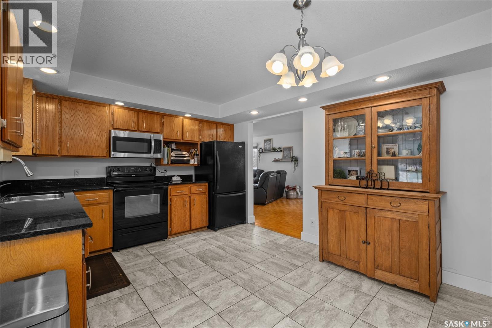 1218 7th Street E, Prince Albert, Saskatchewan  S6V 0T9 - Photo 6 - SK020438