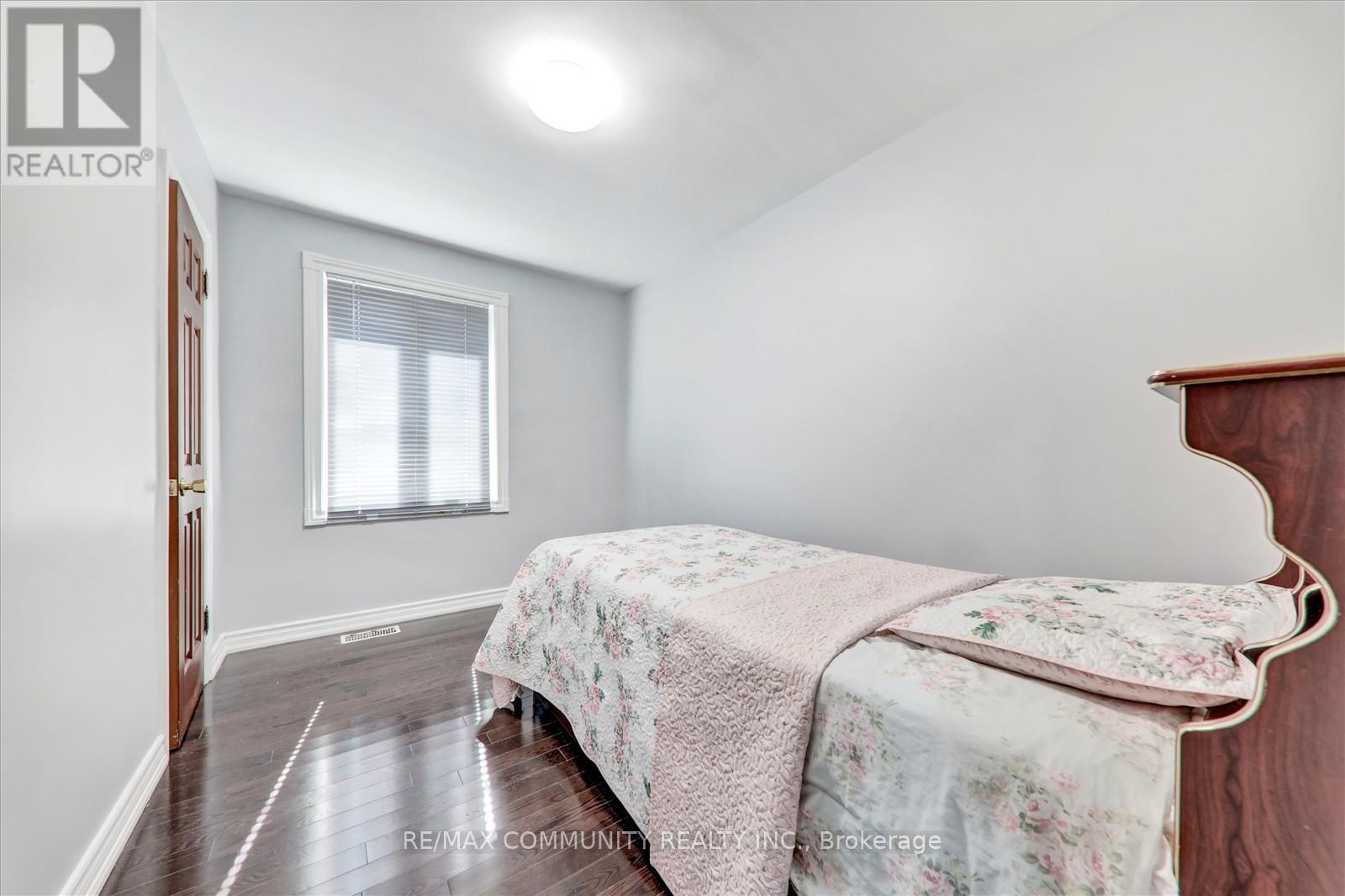 6 Barlow Road, Toronto, Ontario  M1G 2B4 - Photo 16 - E12455615