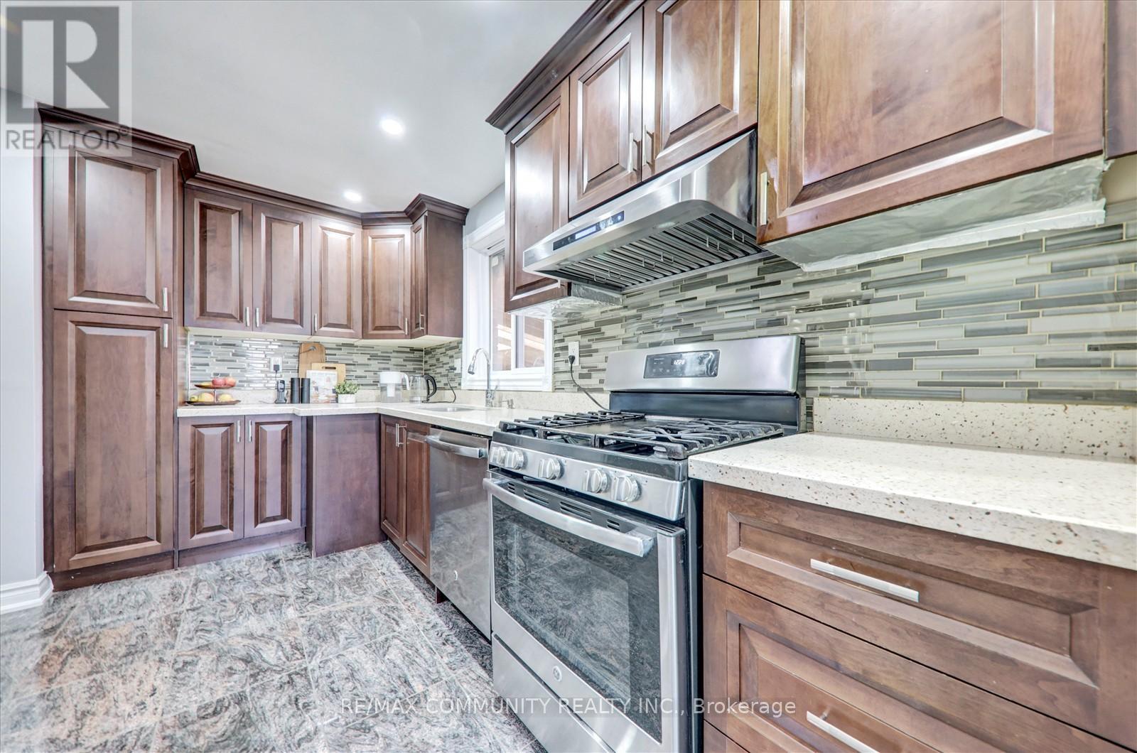 6 Barlow Road, Toronto, Ontario  M1G 2B4 - Photo 19 - E12455615