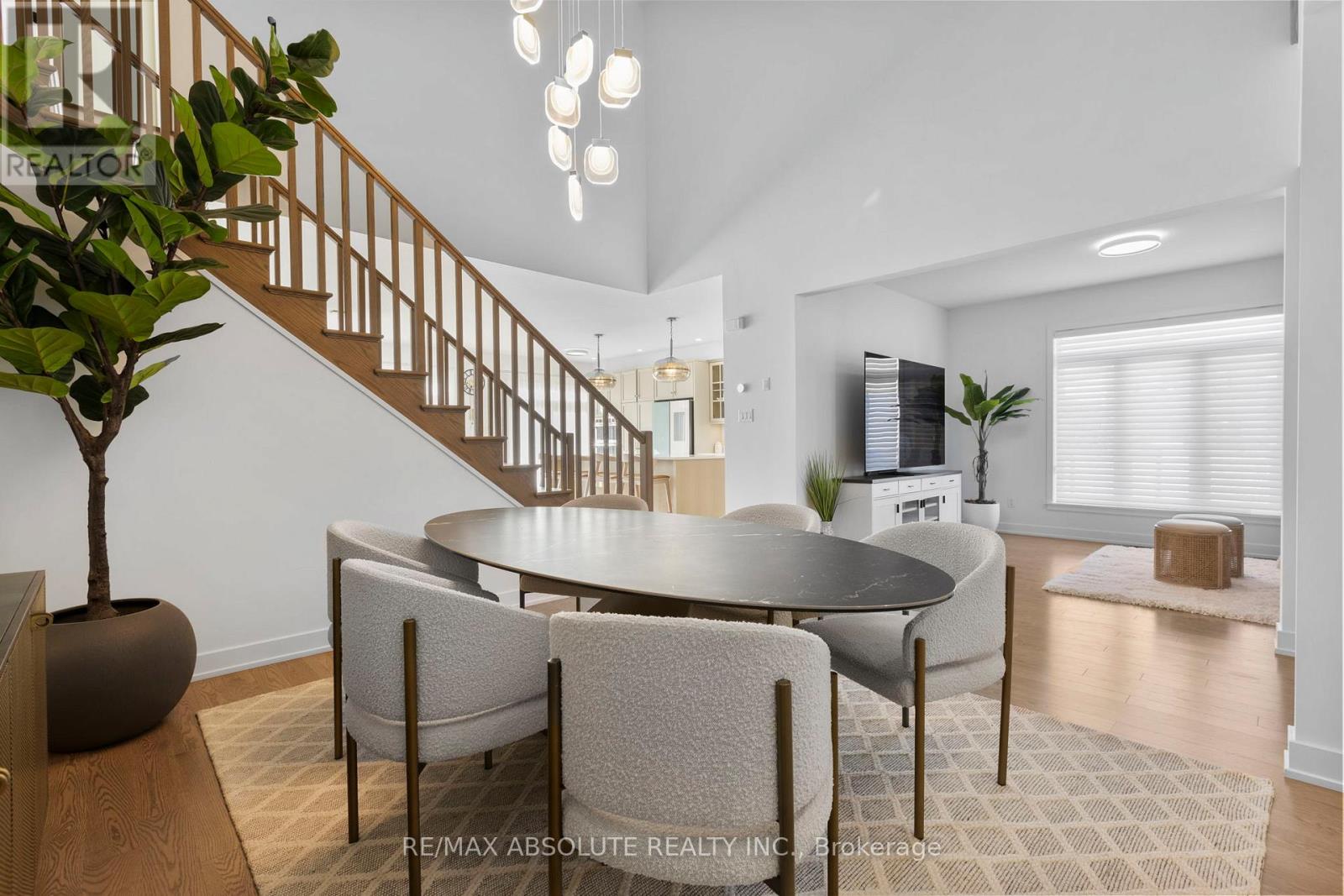 921 Beckton Heights, Ottawa, Ontario  K2S 2X5 - Photo 12 - X12455413