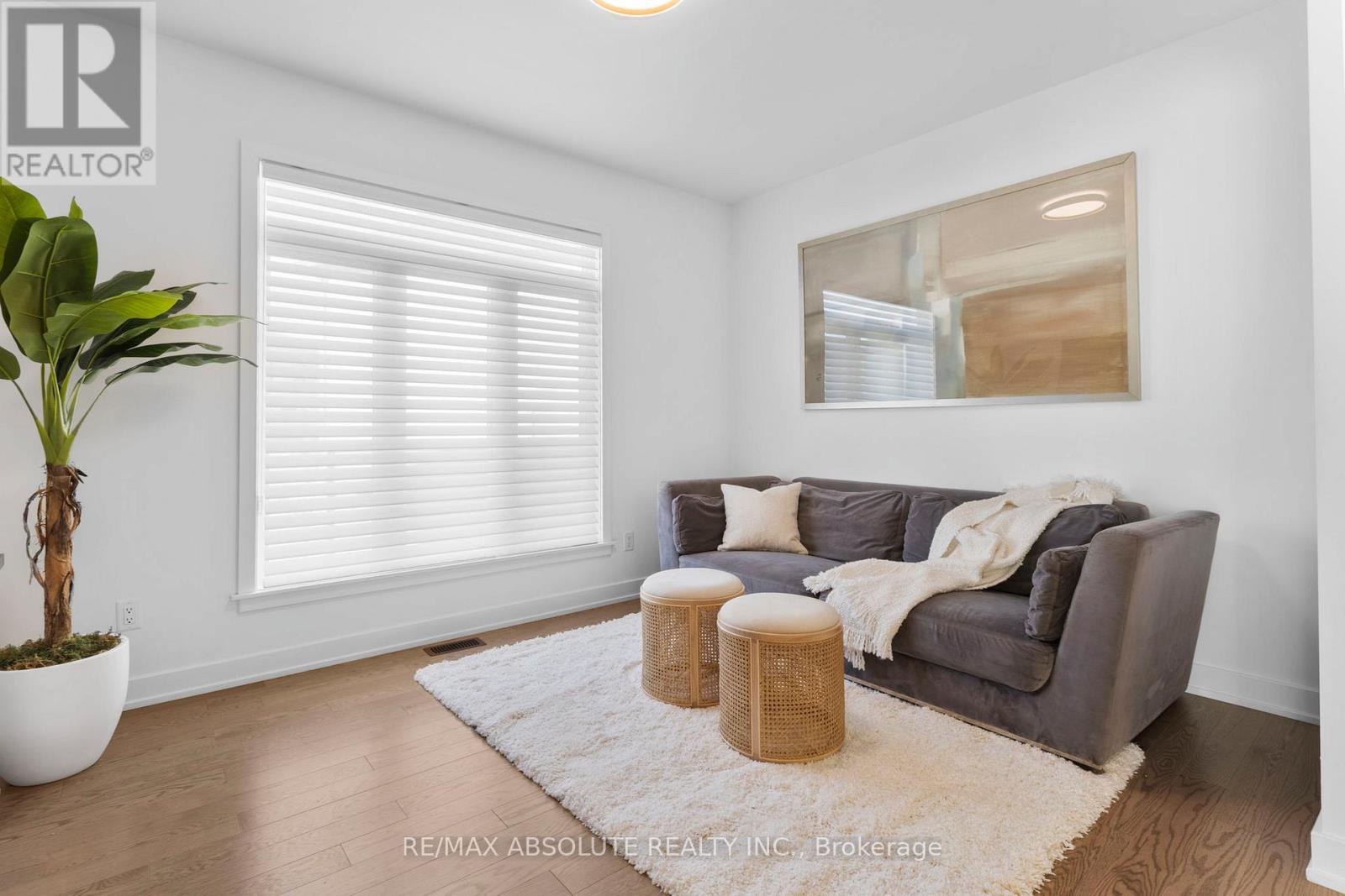 921 Beckton Heights, Ottawa, Ontario  K2S 2X5 - Photo 10 - X12455413