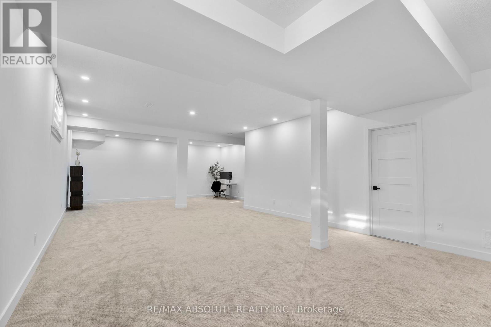 921 Beckton Heights, Ottawa, Ontario  K2S 2X5 - Photo 43 - X12455413