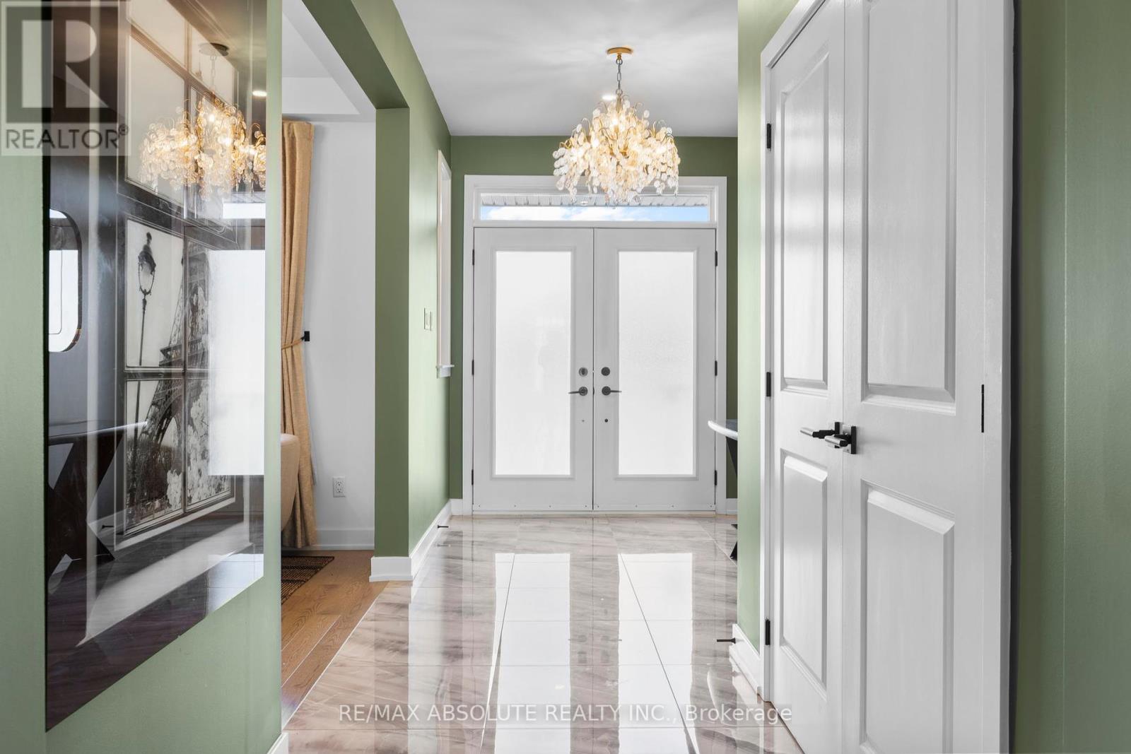 921 Beckton Heights, Ottawa, Ontario  K2S 2X5 - Photo 6 - X12455413