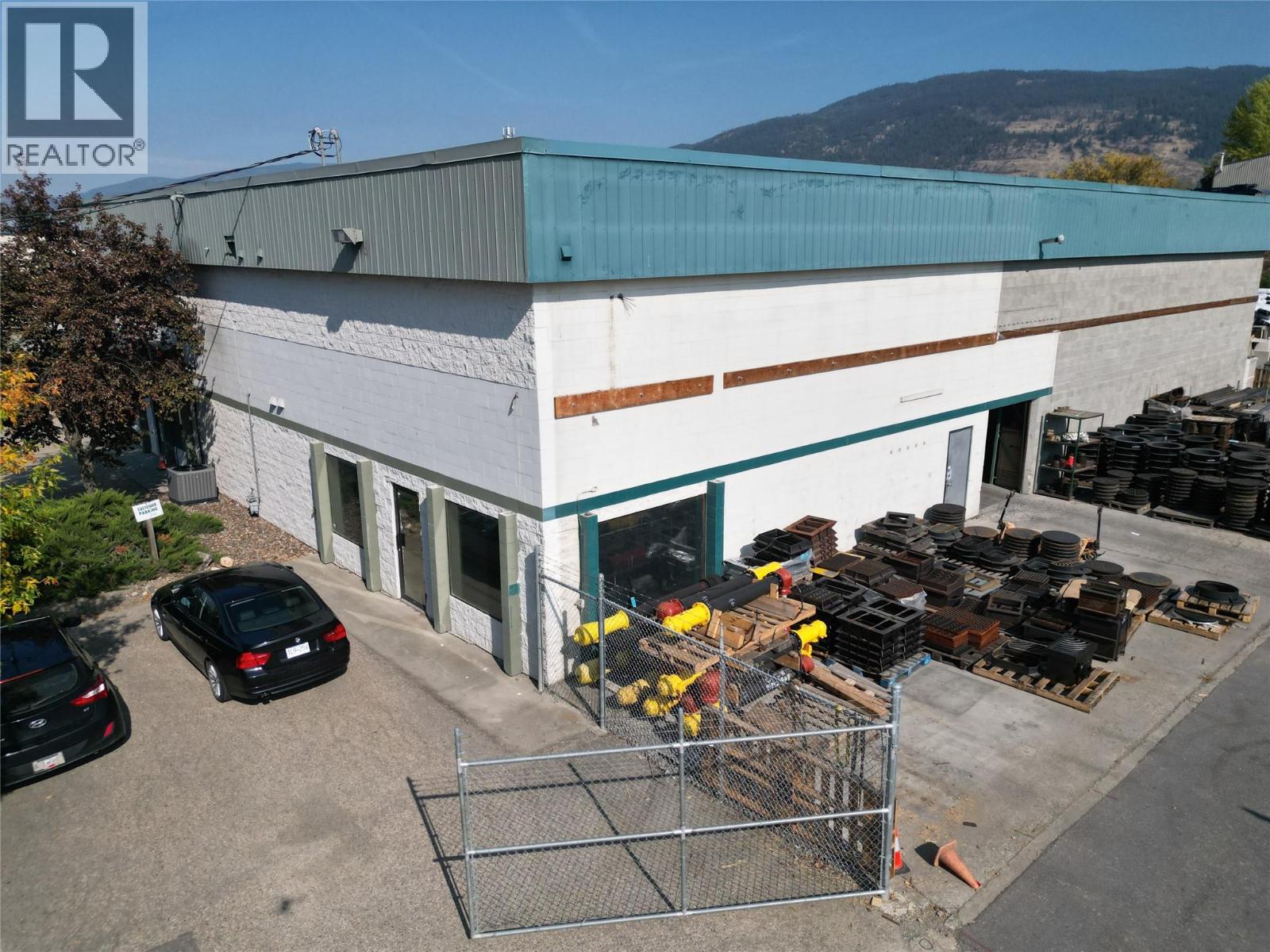 921 & 1021 Waddington Drive, Vernon, British Columbia  V1T 9E2 - Photo 7 - 10364937