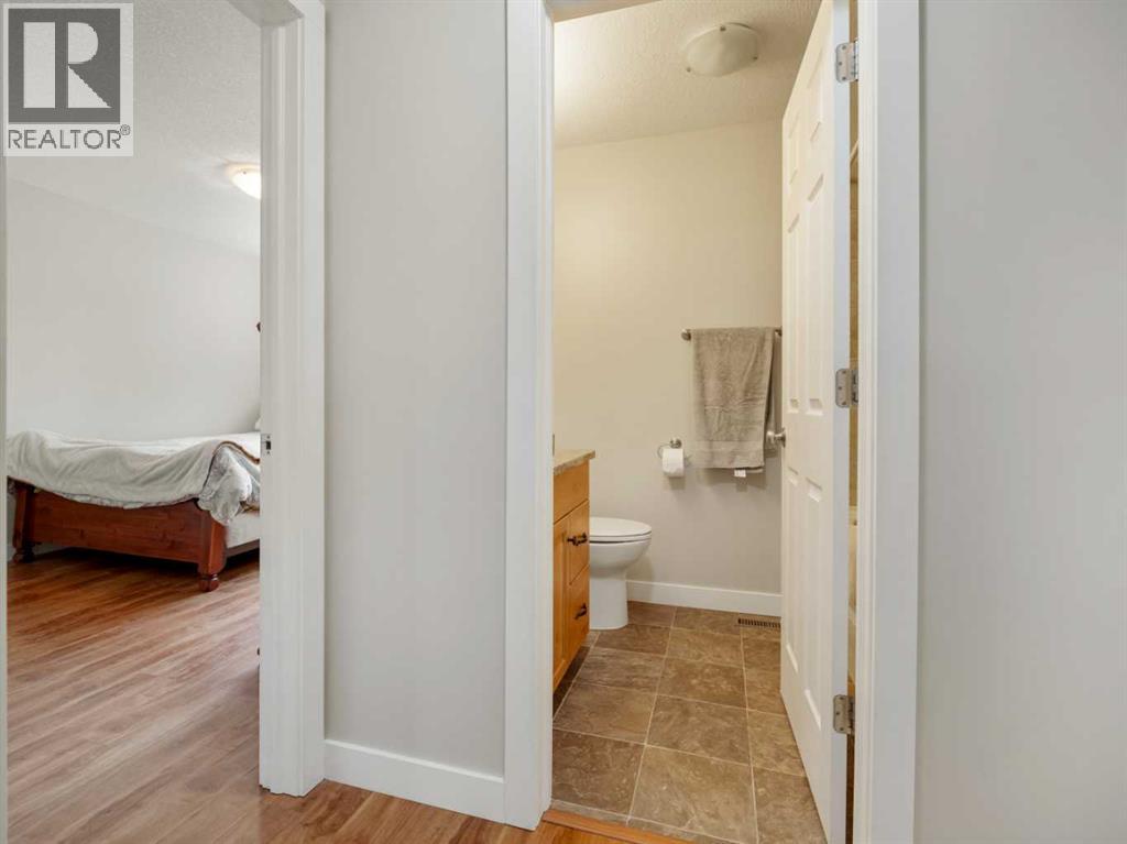 310 Normandy Road S, Lethbridge, Alberta  T1J 3Y1 - Photo 20 - A2263439