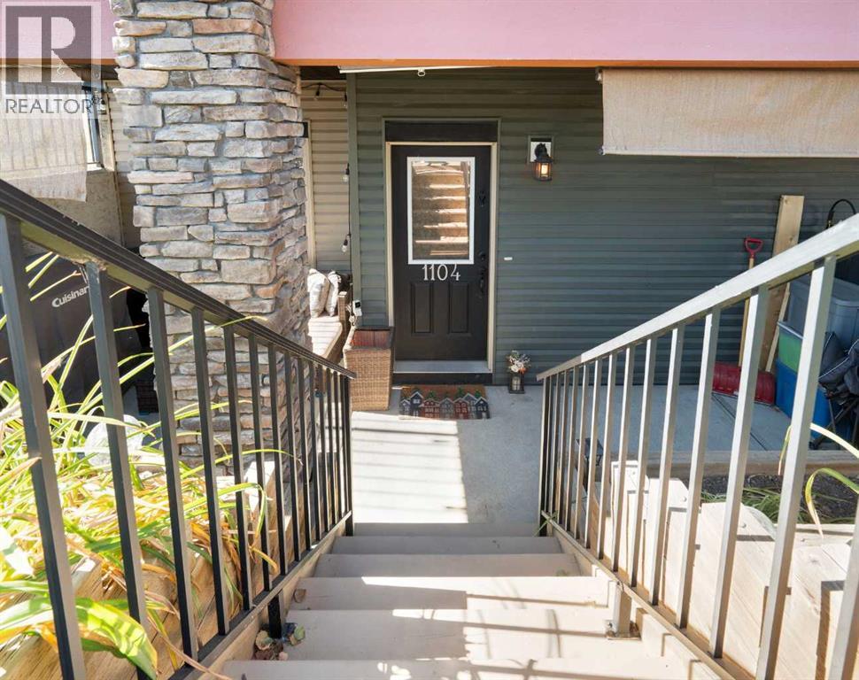1104, 2461 Baysprings Link Sw, Airdrie, Alberta  T4B 0R7 - Photo 3 - A2262707