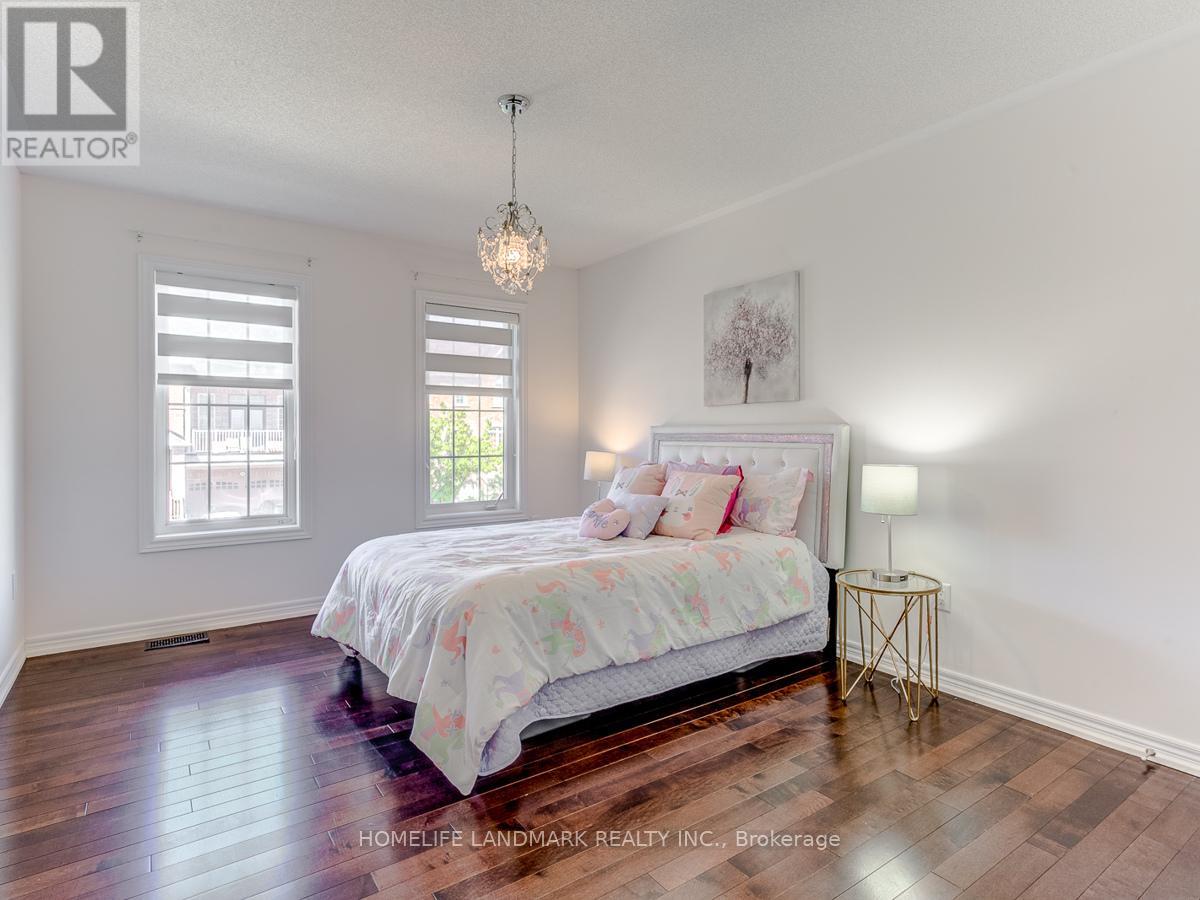 137 Alpaca Drive, Richmond Hill, Ontario  L4E 0R2 - Photo 13 - N12454598