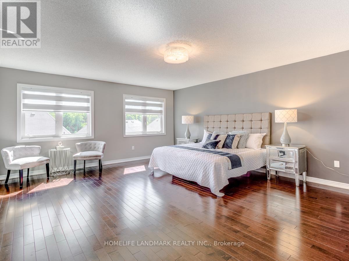 137 Alpaca Drive, Richmond Hill, Ontario  L4E 0R2 - Photo 9 - N12454598