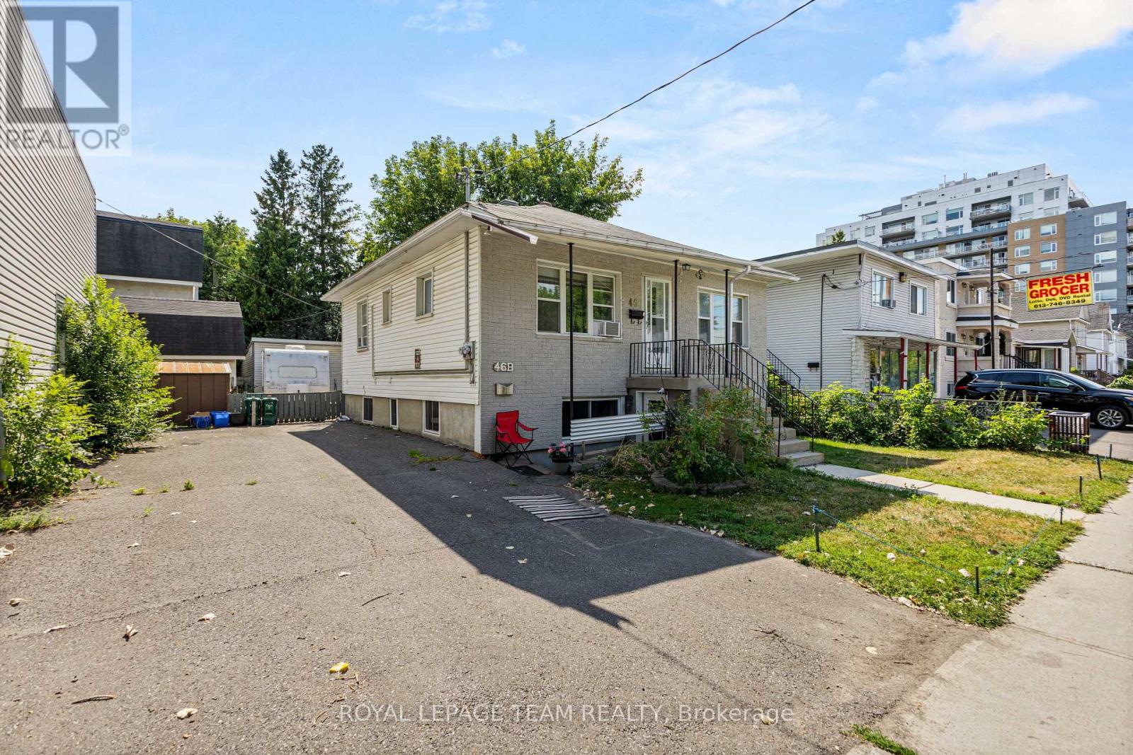 46 Jolliet Avenue, Ottawa, Ontario  K1L 5H5 - Photo 2 - X12455652