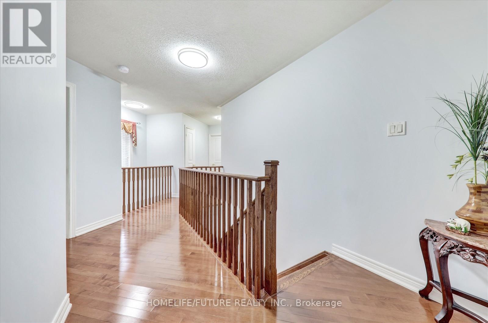 2 Tovey Terrace, Brampton, Ontario  L6R 3E6 - Photo 23 - W12455617