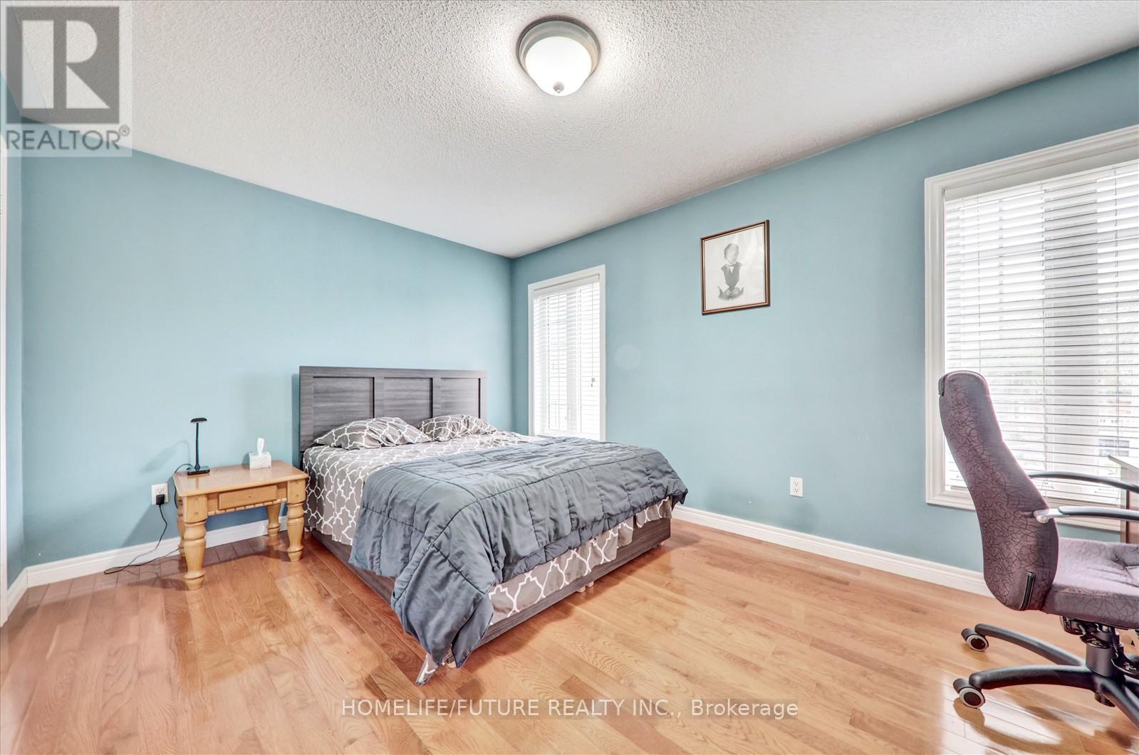 2 Tovey Terrace, Brampton, Ontario  L6R 3E6 - Photo 24 - W12455617