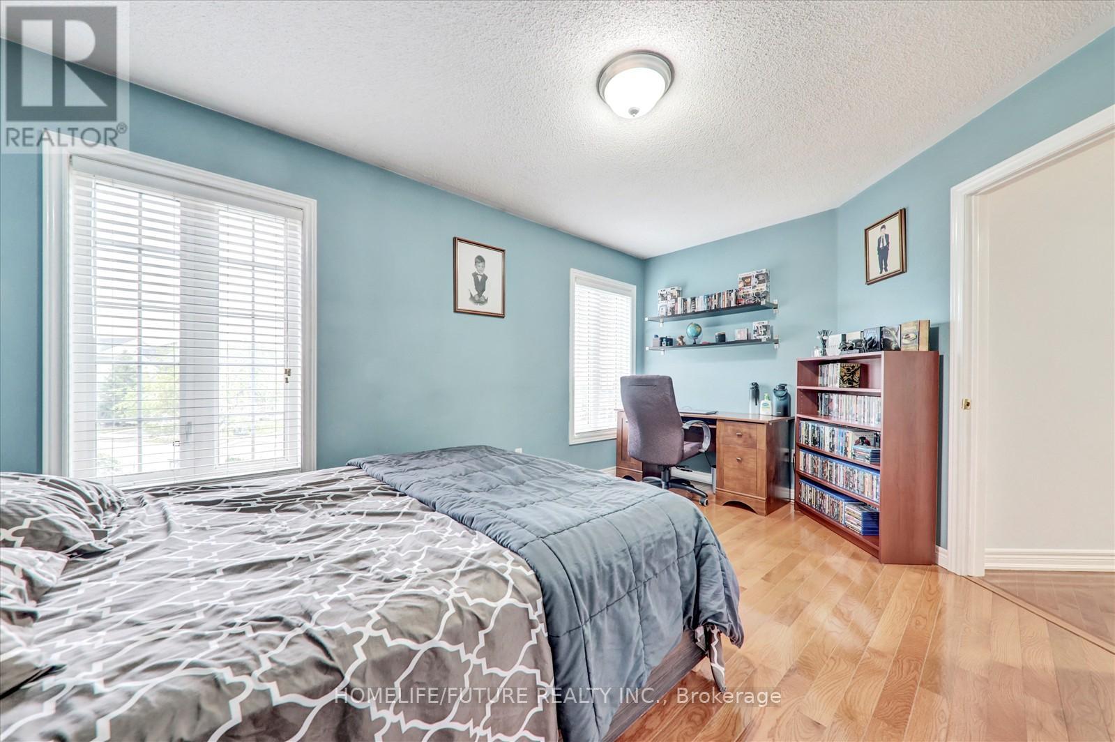 2 Tovey Terrace, Brampton, Ontario  L6R 3E6 - Photo 25 - W12455617