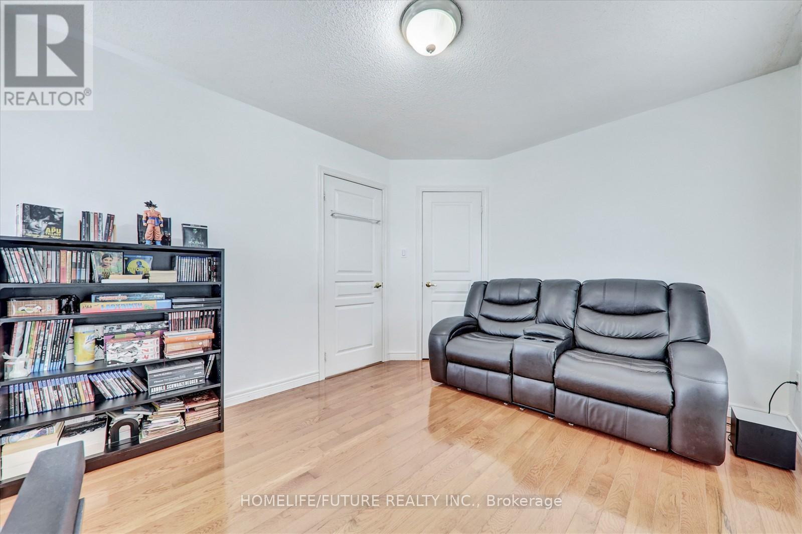 2 Tovey Terrace, Brampton, Ontario  L6R 3E6 - Photo 28 - W12455617