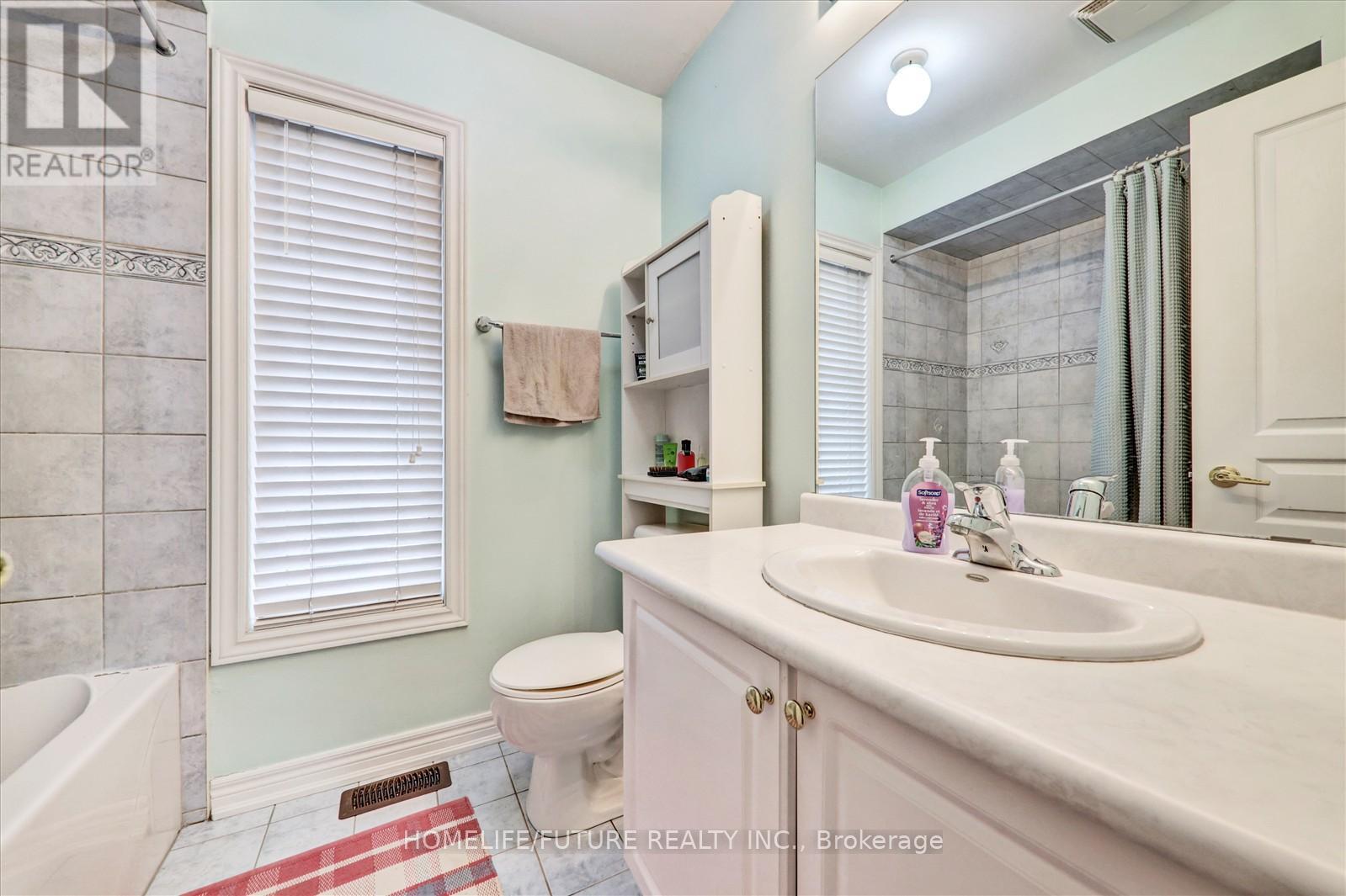 2 Tovey Terrace, Brampton, Ontario  L6R 3E6 - Photo 29 - W12455617
