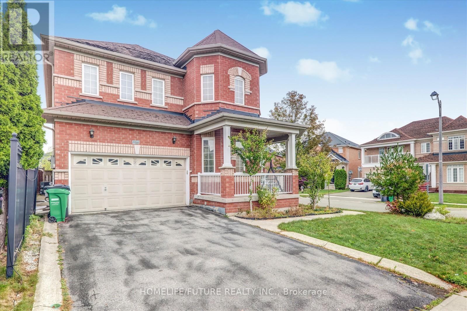 2 Tovey Terrace, Brampton, Ontario  L6R 3E6 - Photo 5 - W12455617
