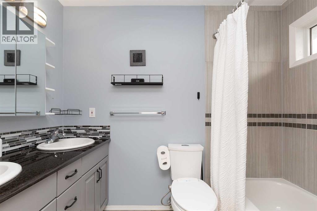 30 Heritage Crescent W, Lethbridge, Alberta  T1K 6S3 - Photo 14 - A2255278