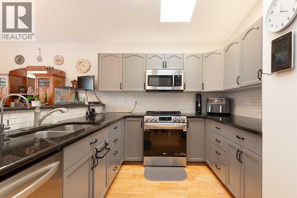 30 Heritage Crescent W, Lethbridge, Alberta  T1K 6S3 - Photo 7 - A2255278