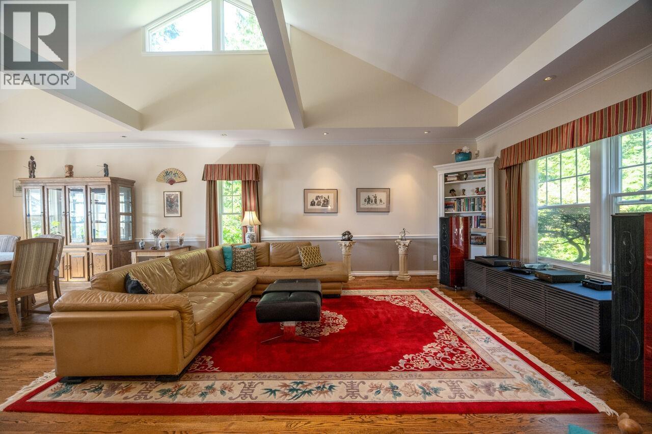 63 Chadwick Road, Gibsons, British Columbia  V0N 1V6 - Photo 9 - R3053462