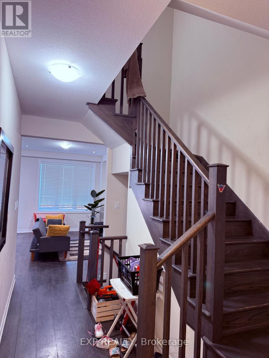 33 Hollywood Court, Cambridge, Ontario  N1R 0C7 - Photo 4 - X12455626