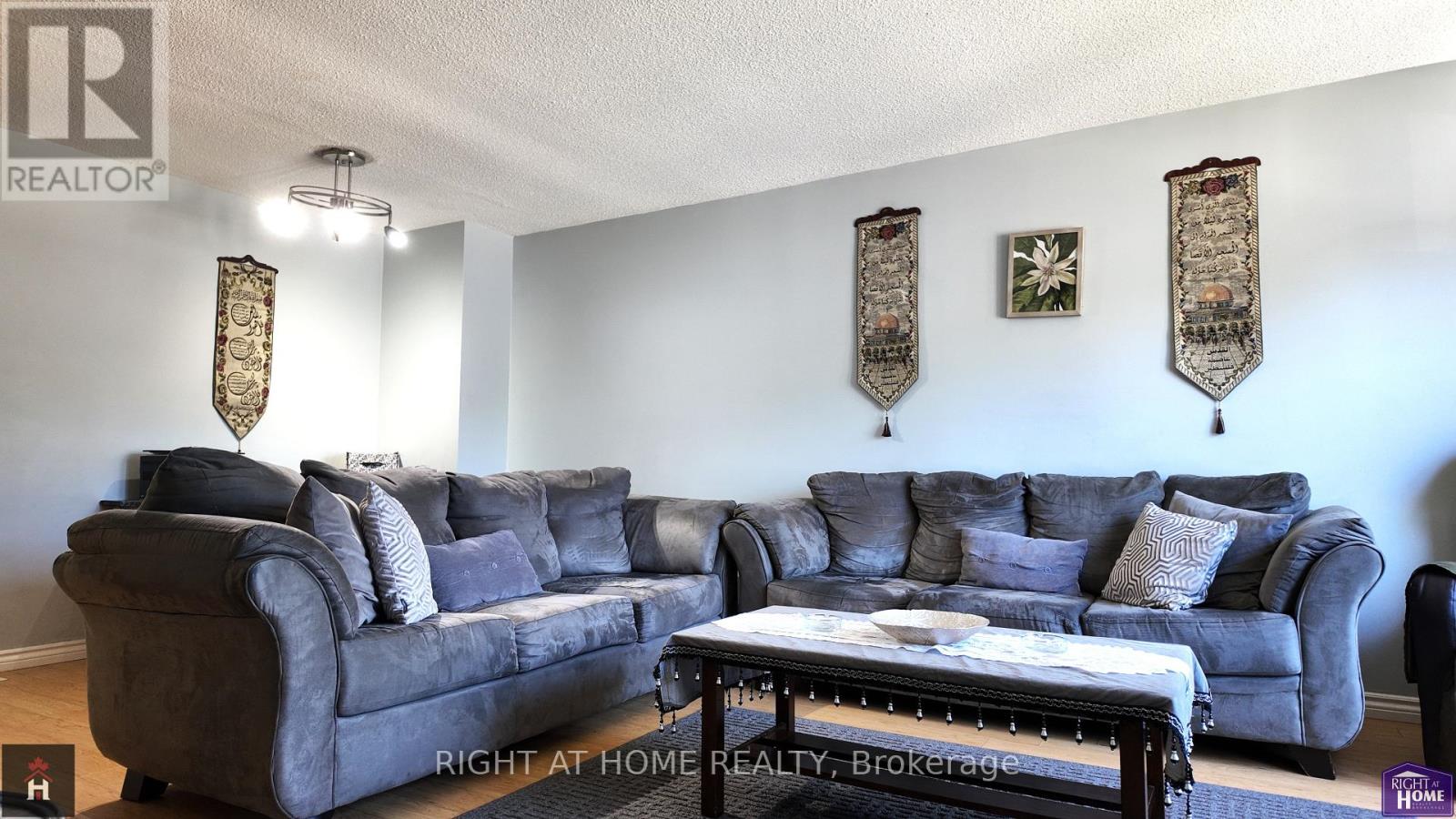68 - 1095 Jalna Boulevard, London South, Ontario  N6E 2Y7 - Photo 5 - X12455633