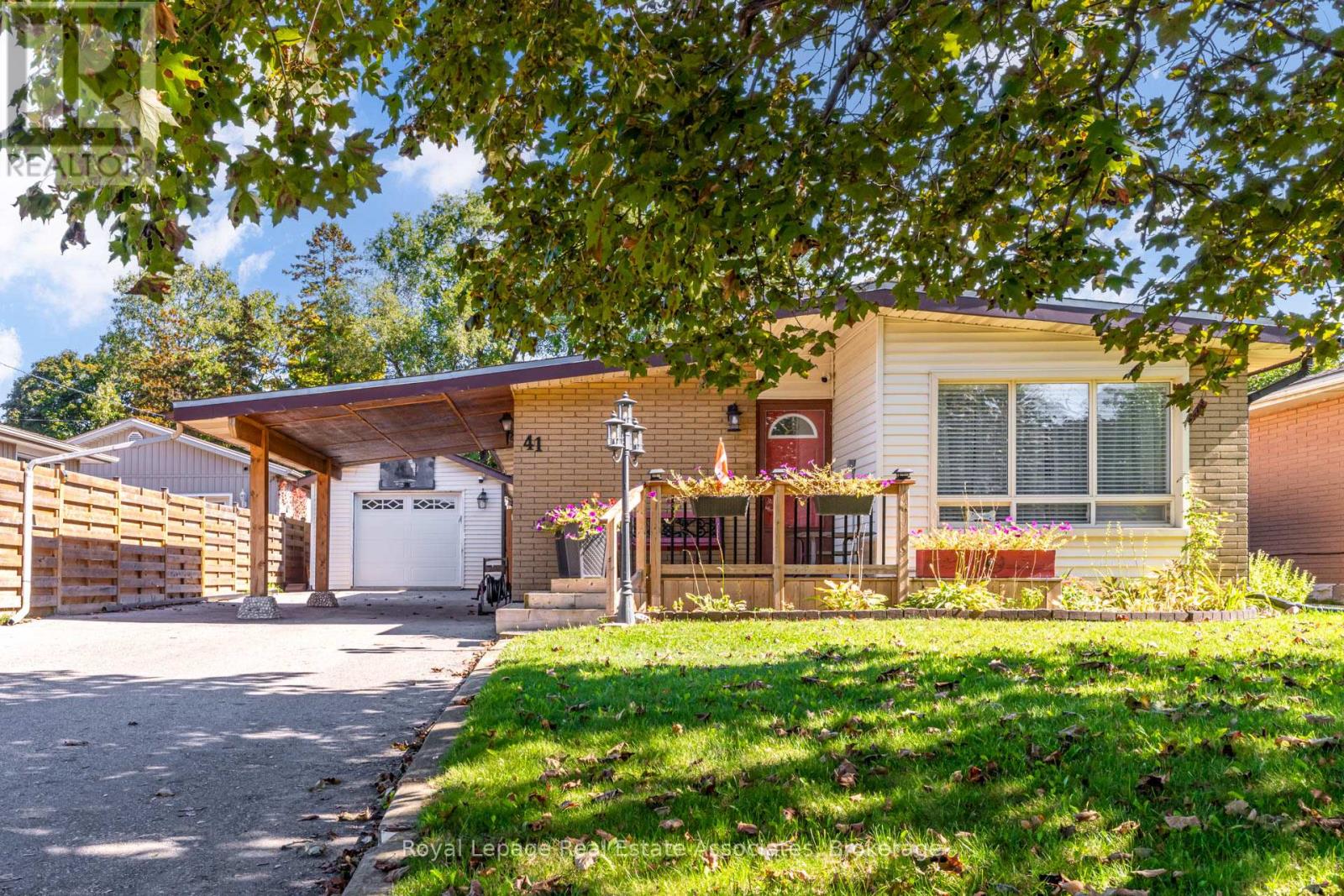41 WOOLLEY STREET, Kitchener, Ontario